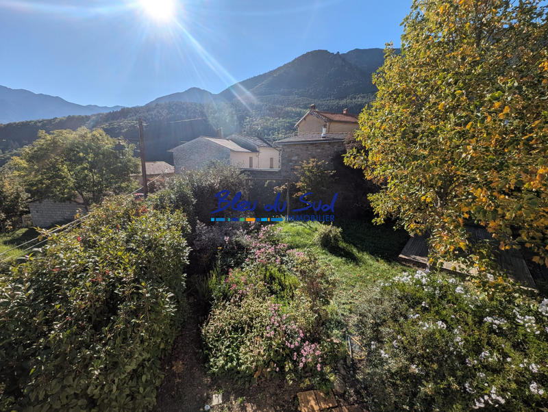 Maison traditionnelle - 82 m² - 4 pièces