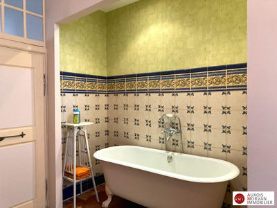 Maison ancienne - 270 m² - 8 pièces