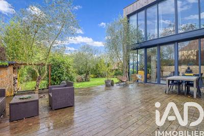 Maison de maîtres - 242 m² - 7 pièces