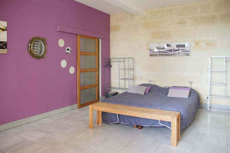 Maison - 341 m² - 12 pièces