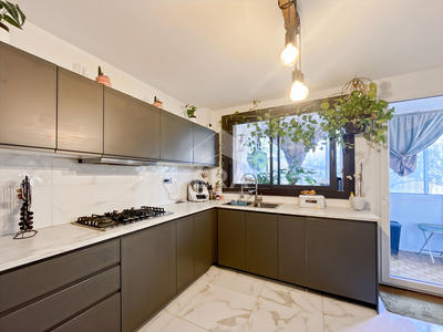 Appartement - 106 m² - 4 pièces