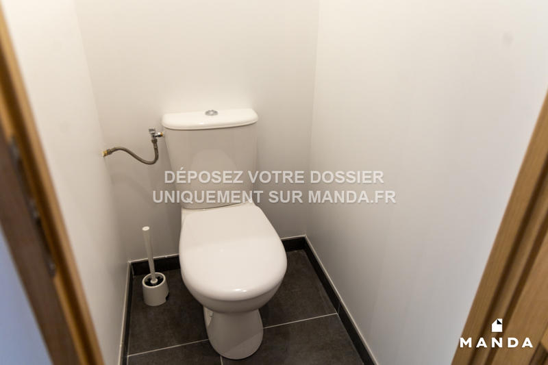 Chambre - 10 m² - 6 pièces