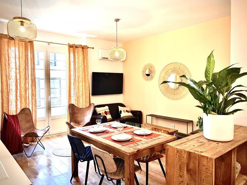 Appartement - 81 m² - 5 pièces