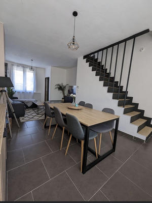 Maison - 82 m² - 5 pièces
