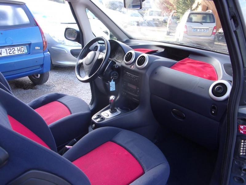 Peugeot 1007 1,6 Tronic Dolce Boite Auto