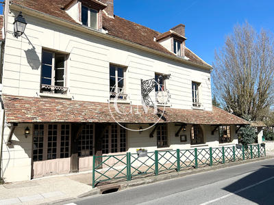 Local commercial - 250 m² - 8 pièces