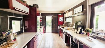 Propriété - 227 m² - 8 pièces