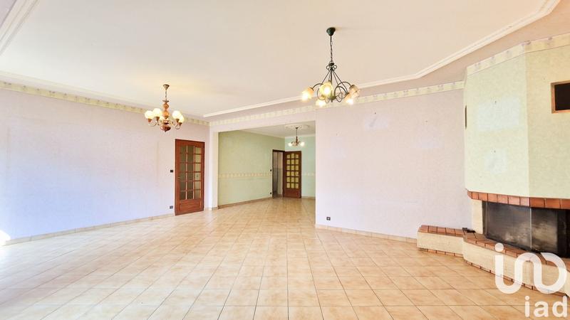 Maison - 256 m² - 9 pièces