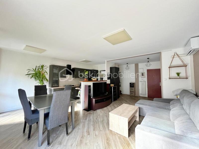 Appartement - 85 m² - 4 pièces