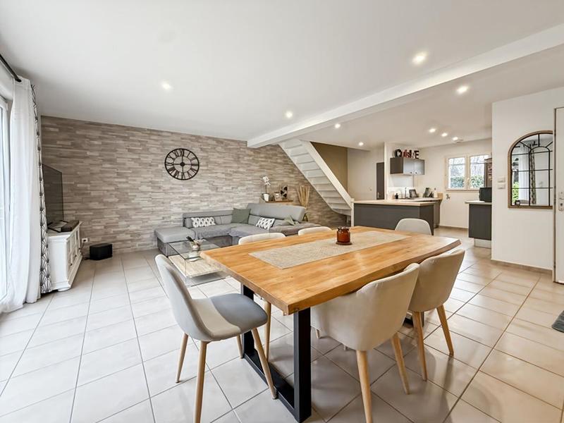 Maison - 97 m² - 4 pièces