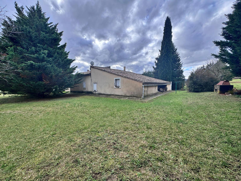 Maison - 137 m² - 4 pièces