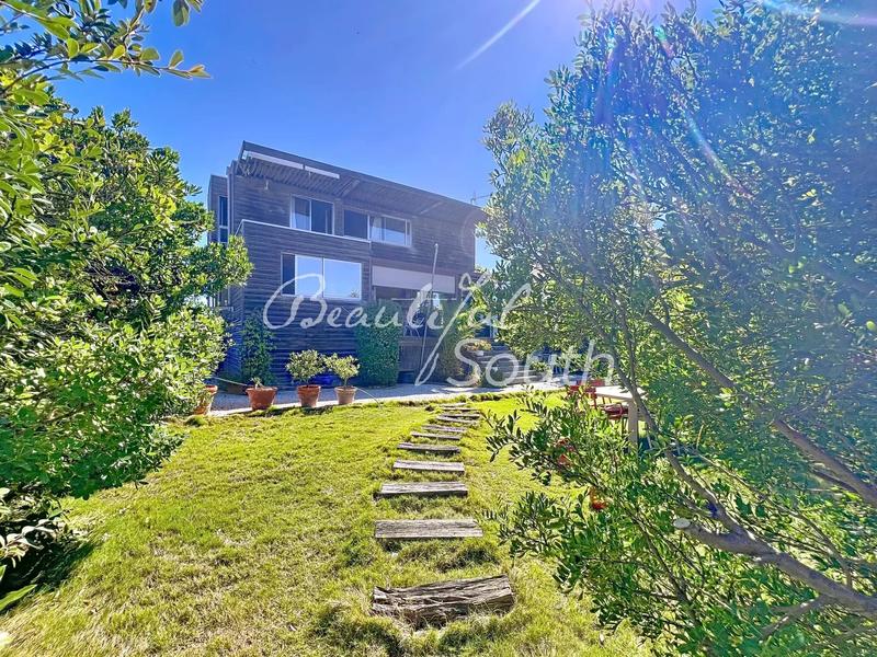 Maison - 186 m² - 7 pièces