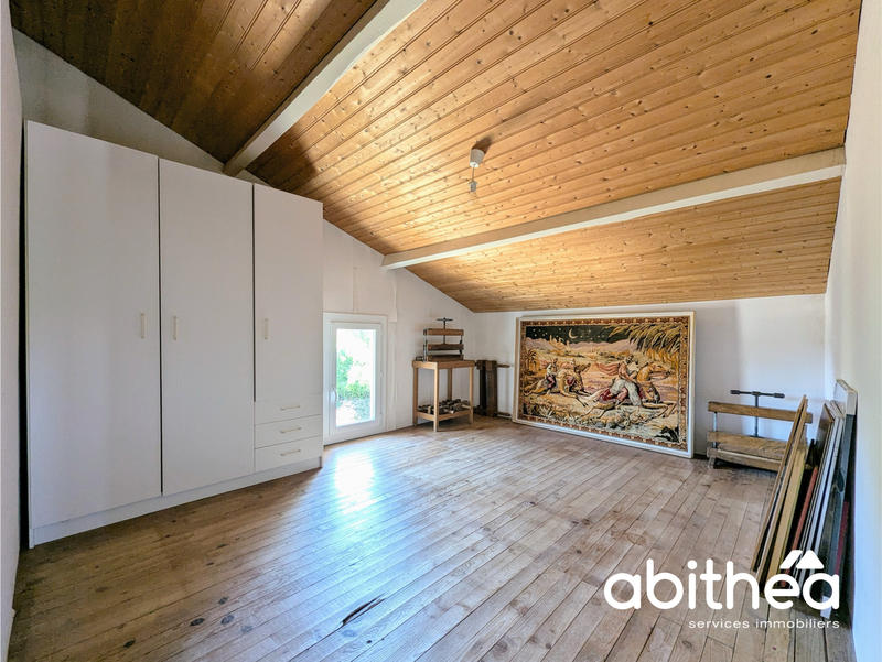 Maison - 104 m² - 6 pièces