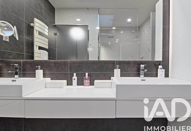 Maison de maîtres - 204 m² - 8 pièces