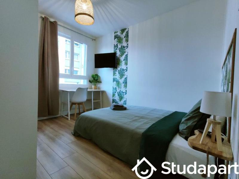 Chambre - 9 m² - 1 pièce