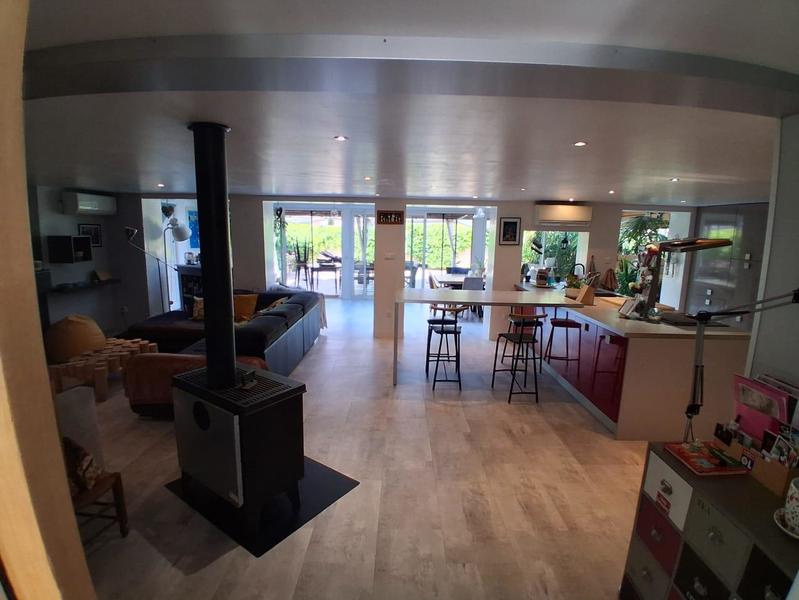 Maison - 195 m² - 8 pièces