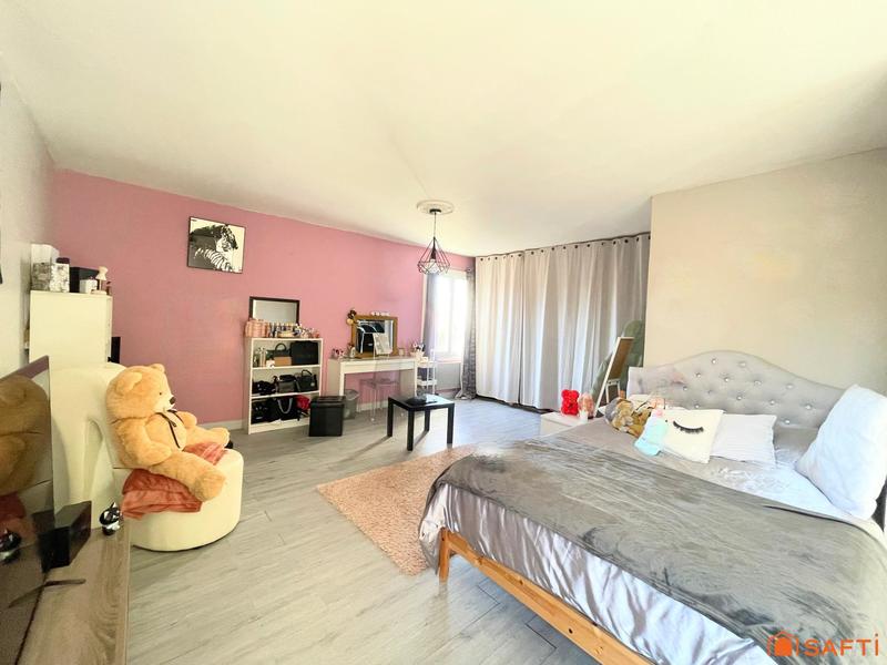 Maison - 165 m² - 5 pièces