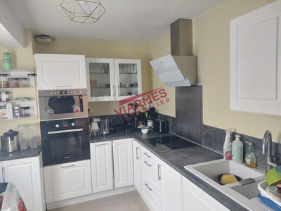 Maison traditionnelle - 110 m² - 6 pièces