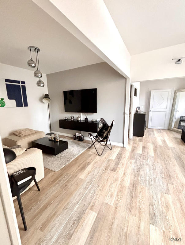 Appartement - 60 m² - 2 pièces