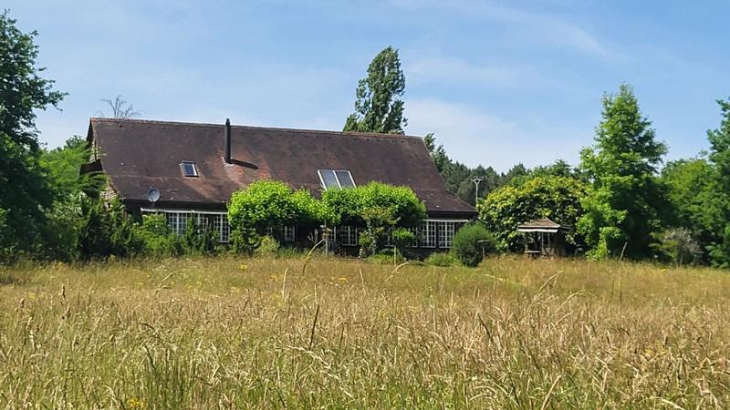 Maison - 348 m² - 8 pièces