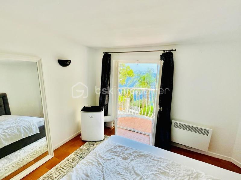 Maison traditionnelle - 88 m² - 4 pièces