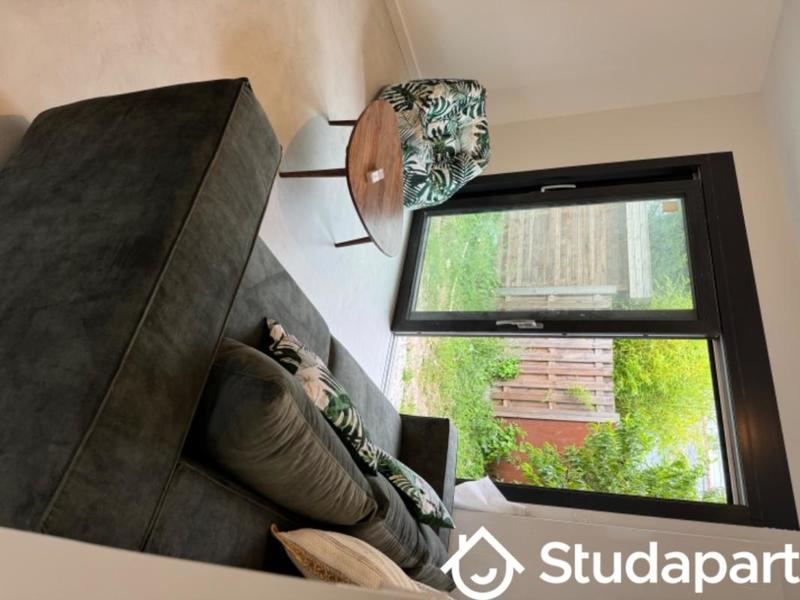 Chambre - 13 m² - 1 pièce