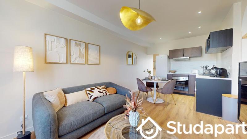 Chambre - 11 m² - 1 pièce