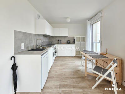 Studio - 28 m² - 1 pièce