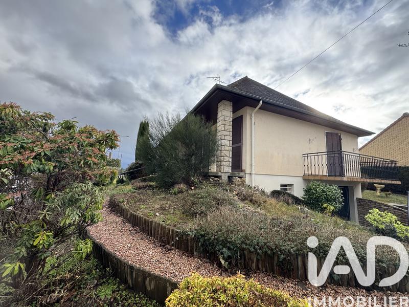 Maison - 121 m² - 5 pièces