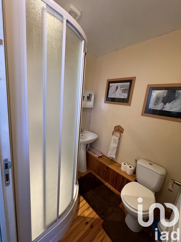 Maison - 237 m² - 11 pièces