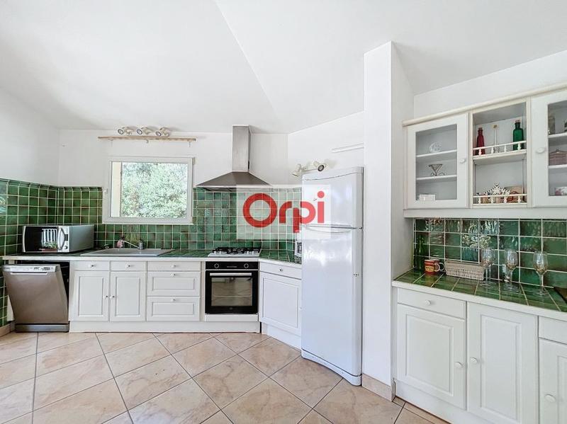 Propriété - 268 m² - 15 pièces