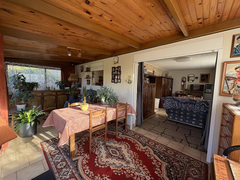 Maison traditionnelle - 70 m² - 5 pièces