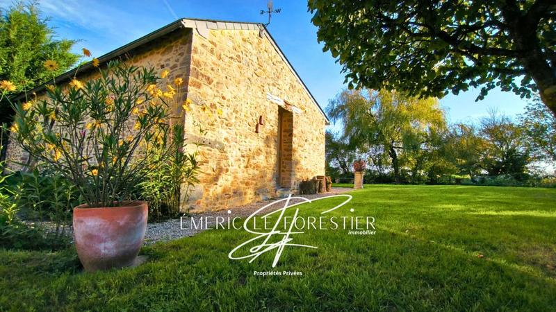 Maison - 320 m² - 6 pièces