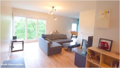 Appartement - 90 m² - 5 pièces