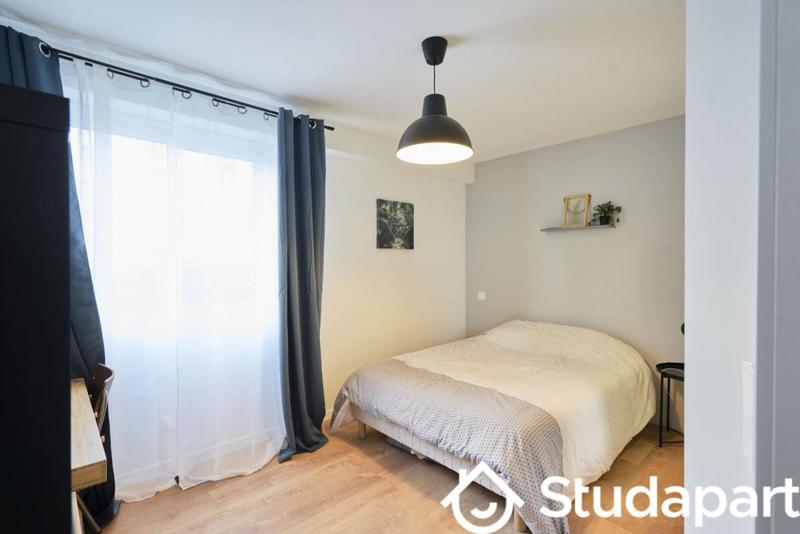 Chambre - 11 m² - 1 pièce