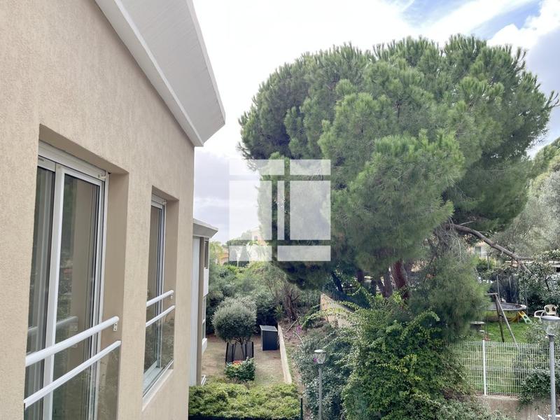 Appartement - 162 m² - 6 pièces