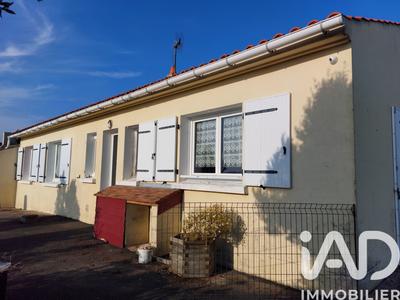Maison - 93 m² - 5 pièces