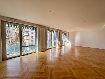 Appartement - 134 m² - 4 pièces