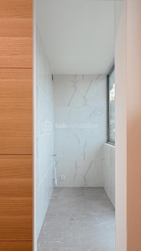 Appartement - 70 m² - 4 pièces