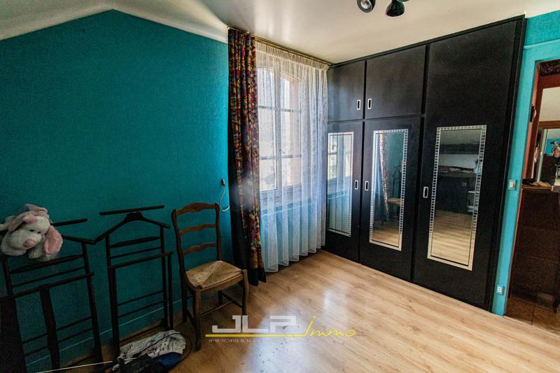 Maison - 194 m² - 8 pièces