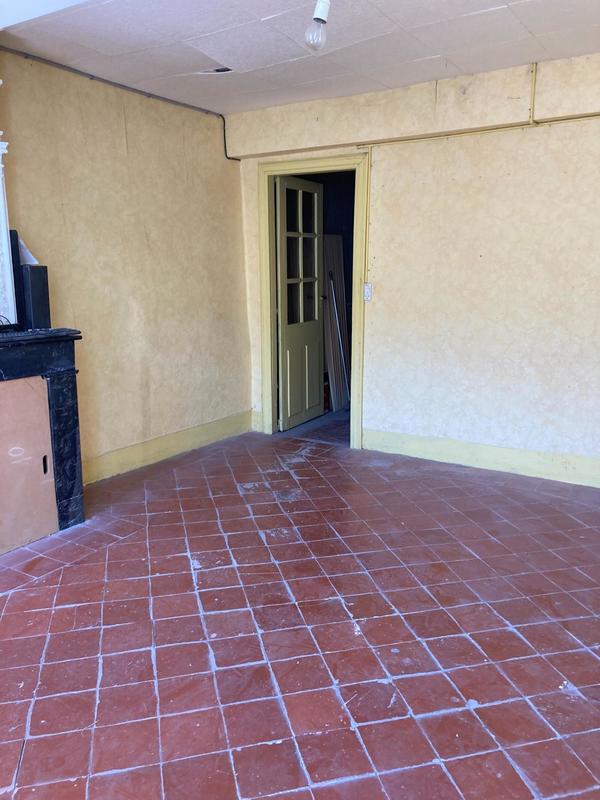 Maison - 300 m² - 11 pièces