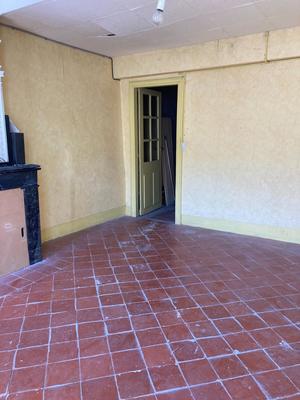 Maison - 300 m² - 11 pièces