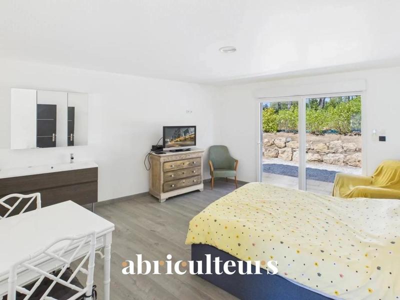 Maison ancienne - 186 m² - 4 pièces