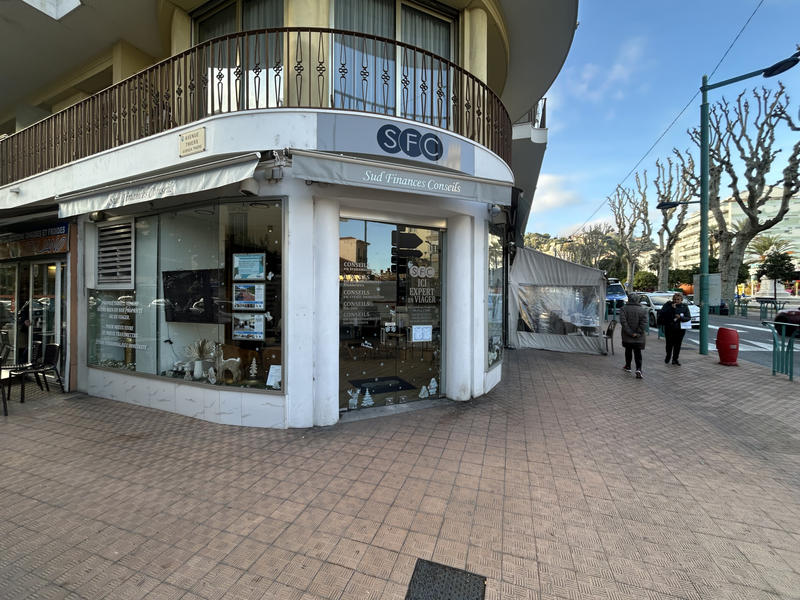 Fonds de commerce - Local commercial - 55 m²