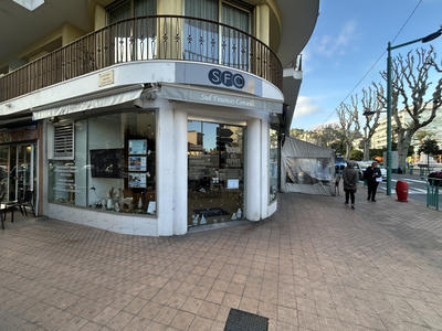 Fonds de commerce - Local commercial - 55 m²