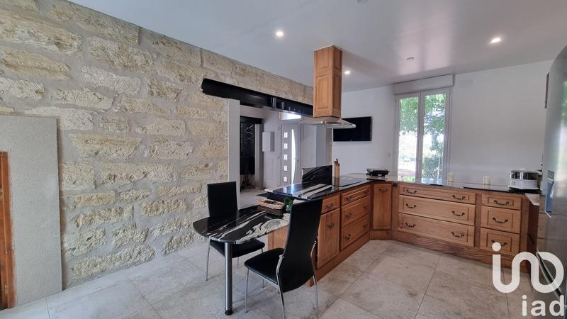 Maison - 200 m² - 6 pièces