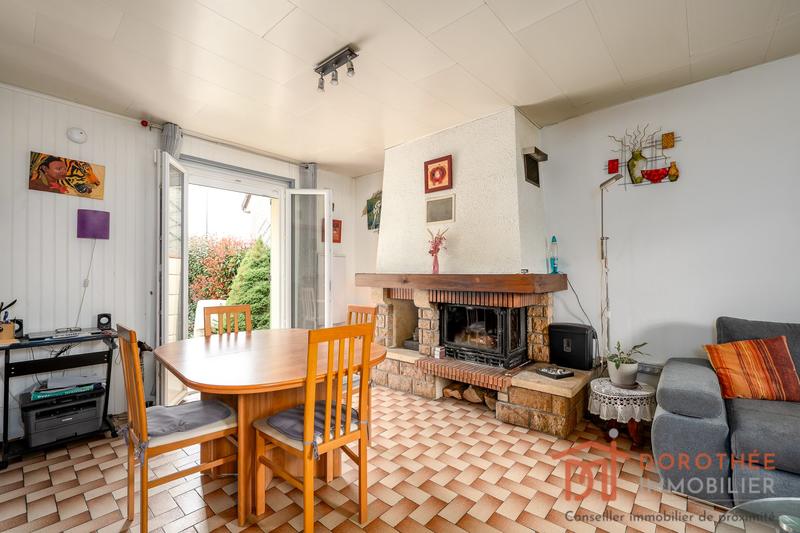 Maison - 93 m² - 6 pièces