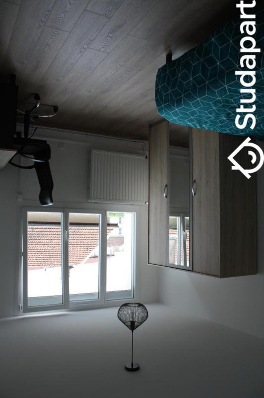 Chambre - 10 m² - 1 pièce