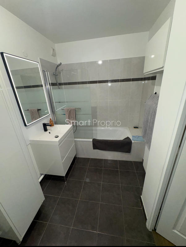 Appartement - 58 m² - 3 pièces