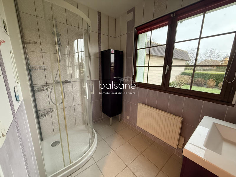 Maison - 250 m² - 8 pièces